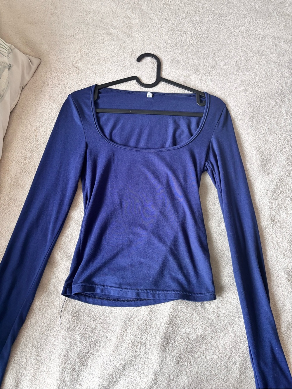 3/20$ - Navy blue Long Sleeve